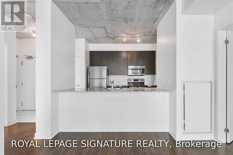 904 - 400 WELLINGTON STREET W 2 Beds Apartment for Rent