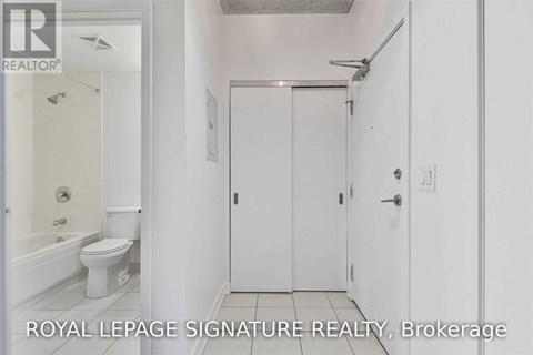 904 - 400 WELLINGTON STREET W 2 Beds Apartment for Rent