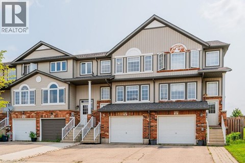 4 MADELEINE Street 3 Beds Apartment for Rent