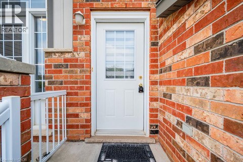 4 MADELEINE Street 3 Beds Apartment for Rent