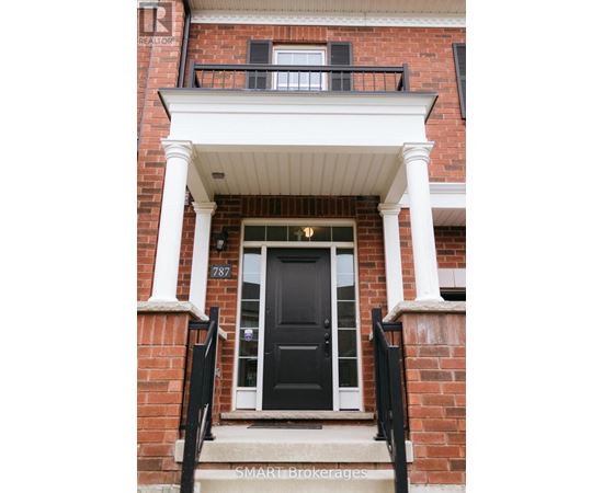 787 BANKS CRESCENT 3 Beds Home, Townhouse for Rent - Photo gallery 4