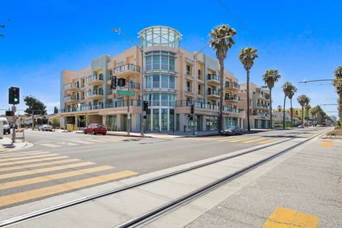 1598 Long Beach Blvd. Unit 412 2 Beds Apartment for Rent