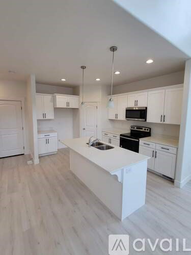 4174 Hardman Way 3 Beds Apartment for Rent
