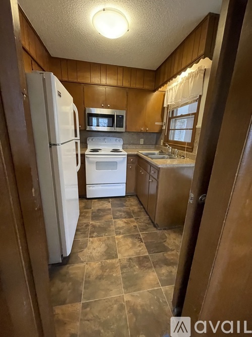 Neihardt Avenue 2 Beds Single Family Home for Rent - Photo gallery 1