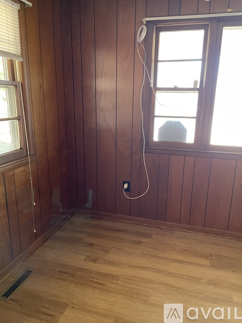 Neihardt Avenue 2 Beds Single Family Home for Rent - Photo gallery 4