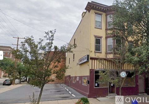 285 West Market Street 1 Apartment for Rent