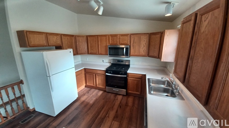 2206 Berrywood Ct 2 Beds Townhouse for Rent - Photo gallery 5