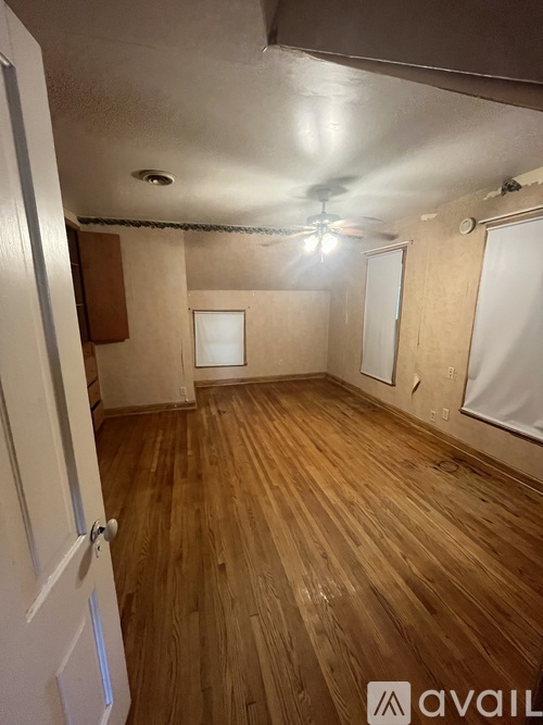 117 4th Street 4 Beds Single Family Home for Rent - Photo gallery 5