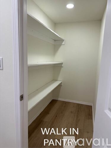 119 Ebony Avenue 3 Beds Single Family Home for Rent - Photo gallery 5