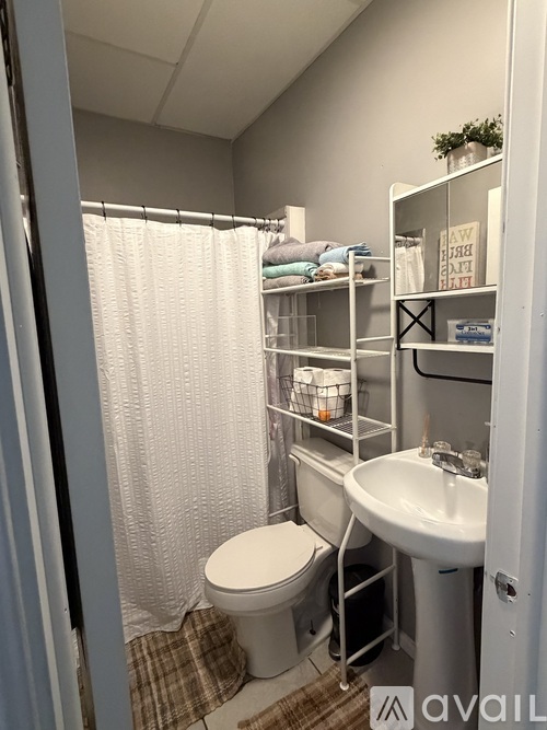 3006 West Cumberland Street 1 Apartment for Rent - Photo gallery 3