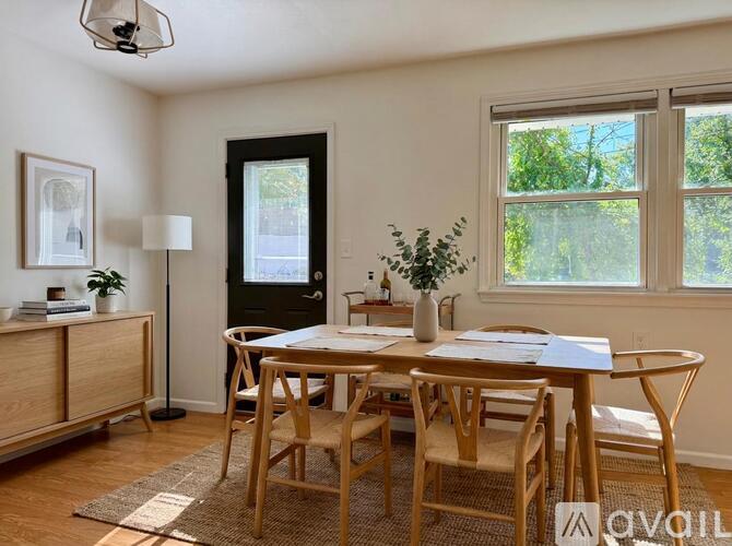 1284 W Marquette Woods Rd 2 Beds Single Family Home for Rent - Photo gallery 3
