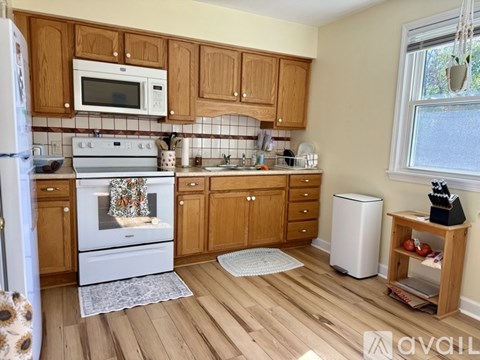 1270 W Marquette Woods Rd 2 Beds Apartment for Rent