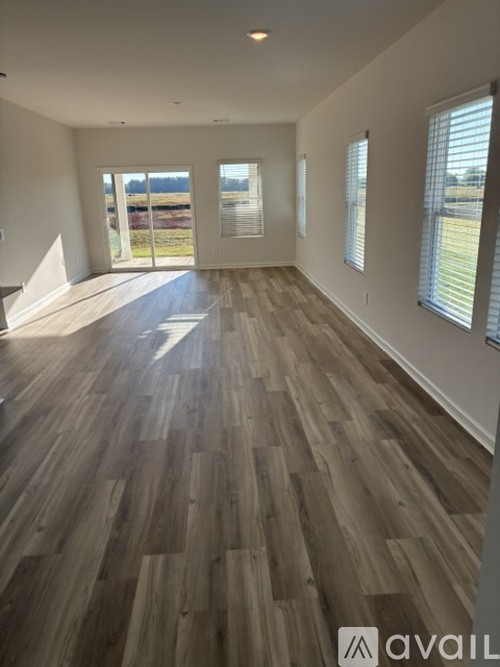 8182 Gaskin Boulevard Northwest 4 Beds Single Family Home for Rent - Photo gallery 5