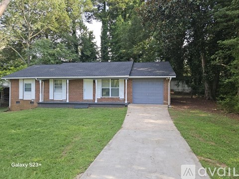 62 Flint River Road 3 Beds Apartment for Rent