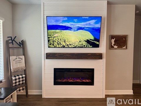 2413 Stella Lane 3 Beds Apartment for Rent