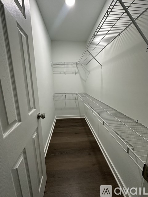 4011 W 24Th St, 3 Beds Apartment for Rent