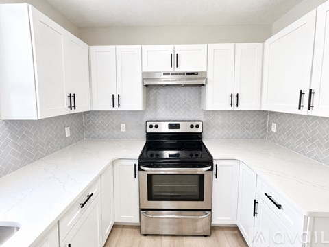 1919 Quincy St S 4 Beds Apartment for Rent