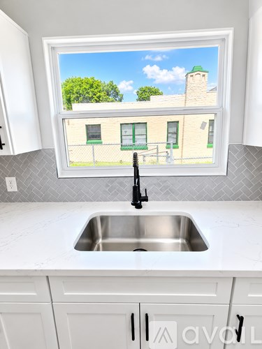 1919 Quincy St S 4 Beds Apartment for Rent