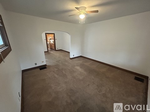 4126 Boulevard Pl 3 Beds Apartment for Rent