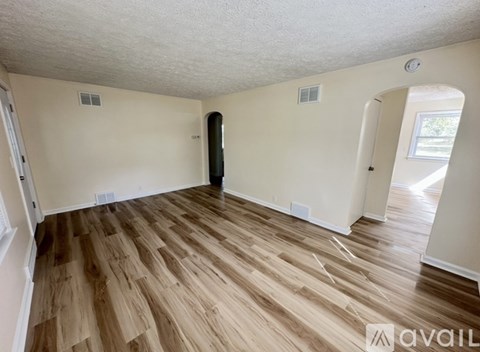 3035 33Rd St NE 3 Beds Apartment for Rent