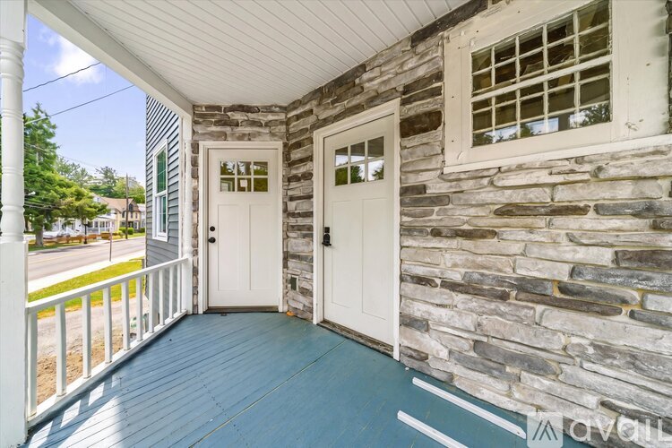 31 Wickham Ave 5 Beds Single Family Home for Rent - Photo gallery 3