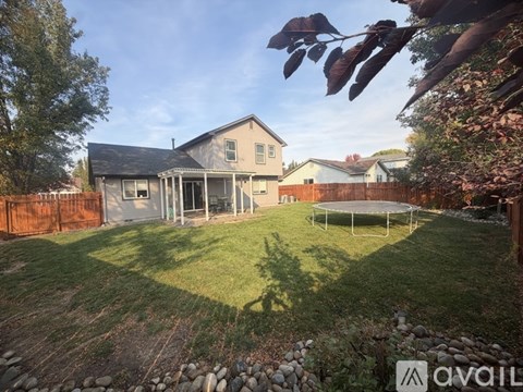 585 East Baldwin Street 3 Beds Apartment for Rent