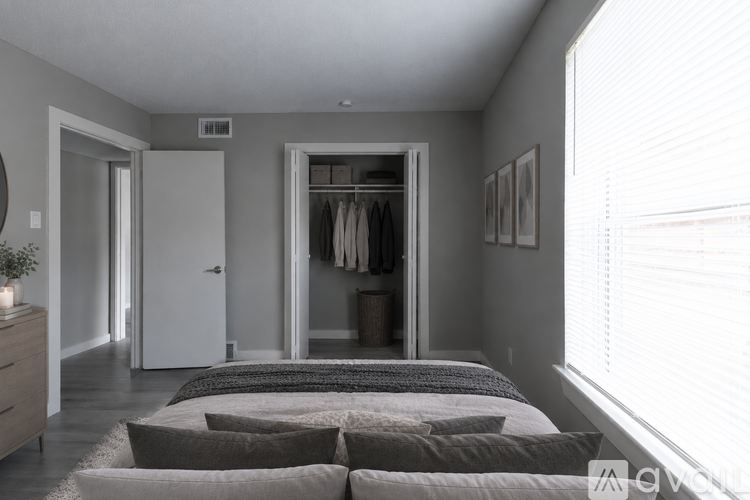 4015 Camelot Ln 3 Beds Apartment for Rent - Photo gallery 3