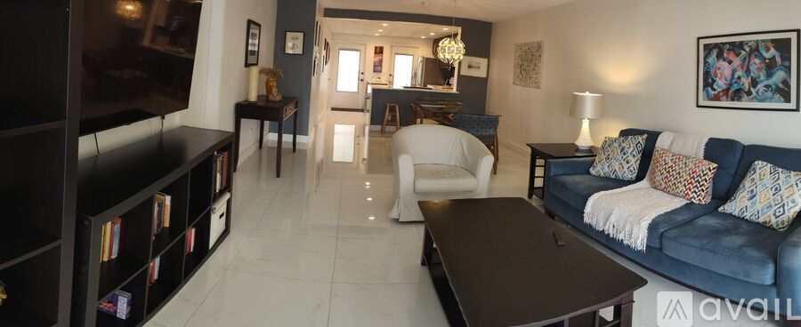 450 Paradise Isle Boulevard 2 Beds Apartment for Rent - Photo gallery 5