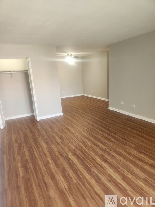 226 Shorewood Drive 1 Condo for Rent - Photo gallery 1