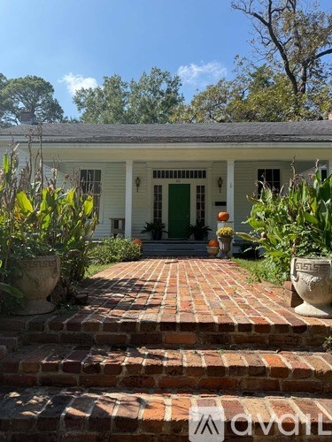 111 S Owens St 2 Beds Apartment for Rent