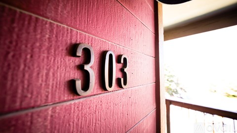 1530 Empire Ave 2 Beds Apartment for Rent