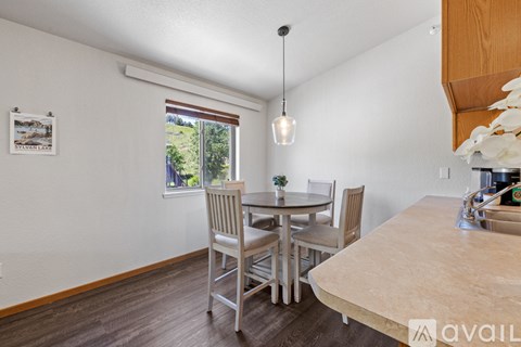 955-956 Stahl Ct 2 Beds Apartment for Rent