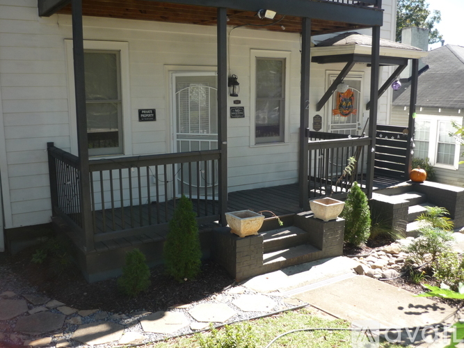 238 Wilbur Ave SE 3 Beds Apartment for Rent - Photo gallery 2