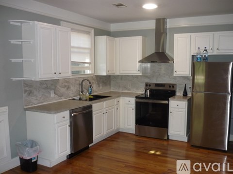 238 Wilbur Ave SE 3 Beds Apartment for Rent