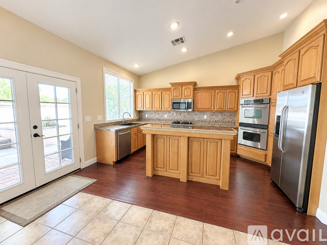 1904 Park Shadows Ln 3 Beds Single Family Home for Rent - Photo gallery 2