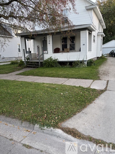 1136 Stuart Street 1 Apartment for Rent - Photo gallery 3