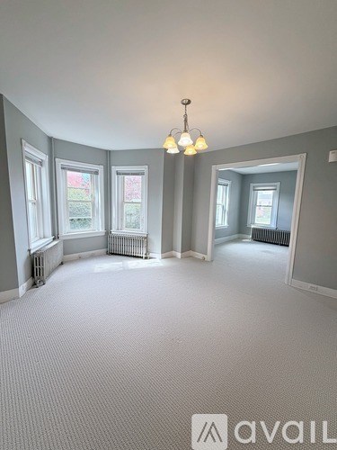 222 East Washington Avenue 3 Beds Apartment for Rent