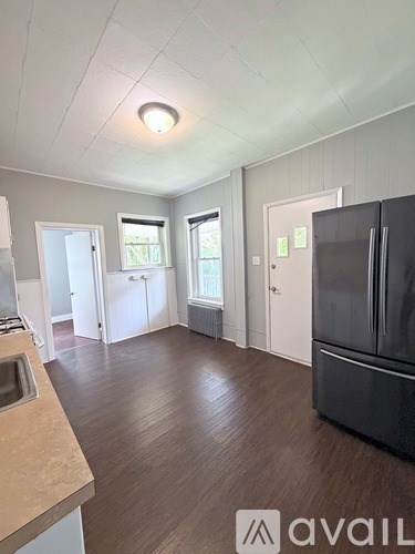 222 East Washington Avenue 3 Beds Apartment for Rent