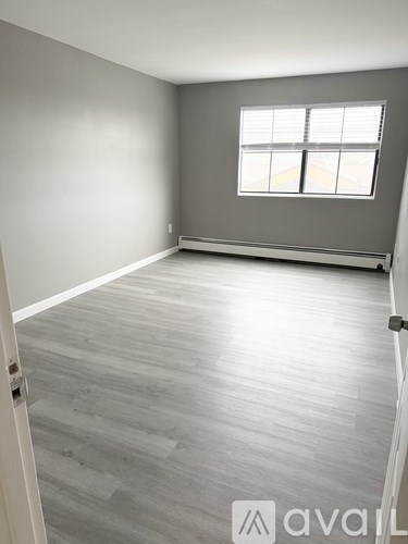 130 Mammoth Road 1 Apartment for Rent