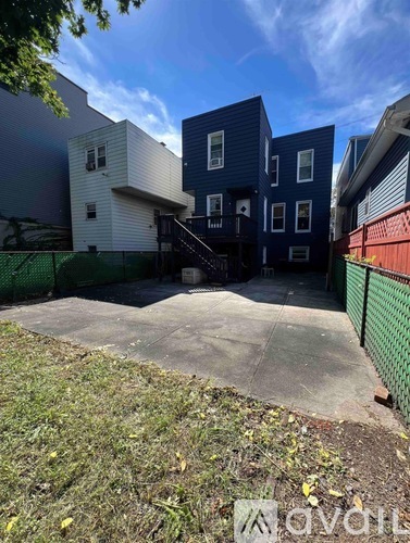 214 North Street 3 Beds Single Family Home for Rent - Photo gallery 2