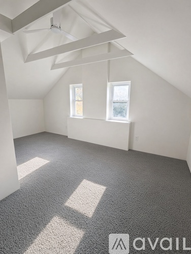 1689 Main Street 3 Beds Single Family Home for Rent - Photo gallery 2