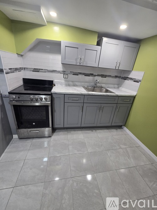 East 54th Street 3 Beds Apartment for Rent - Photo gallery 1