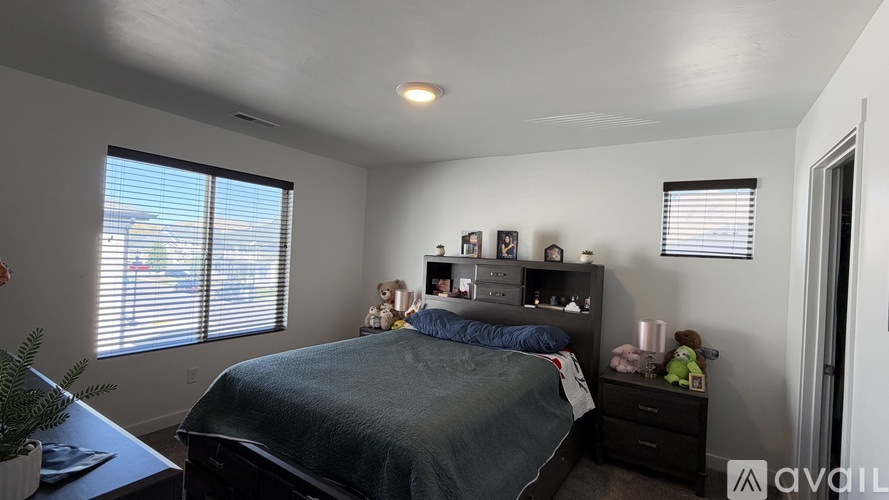 1733 East Eagle View Lane 3 Beds Townhouse for Rent - Photo gallery 1