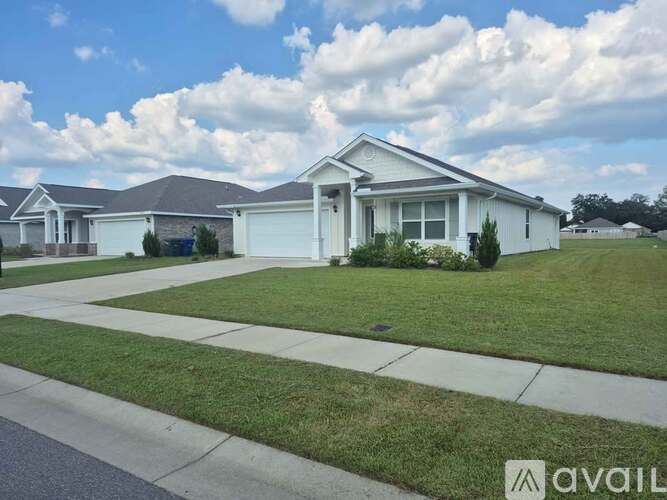 14651 Dayton Circle 4 Beds Single Family Home for Rent - Photo gallery 4