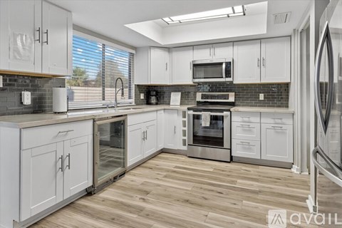 3017 West Sahuaro Drive 5 Beds Apartment for Rent