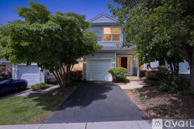 22 Victoria Circle 2 Beds Townhouse for Rent - Photo gallery 1