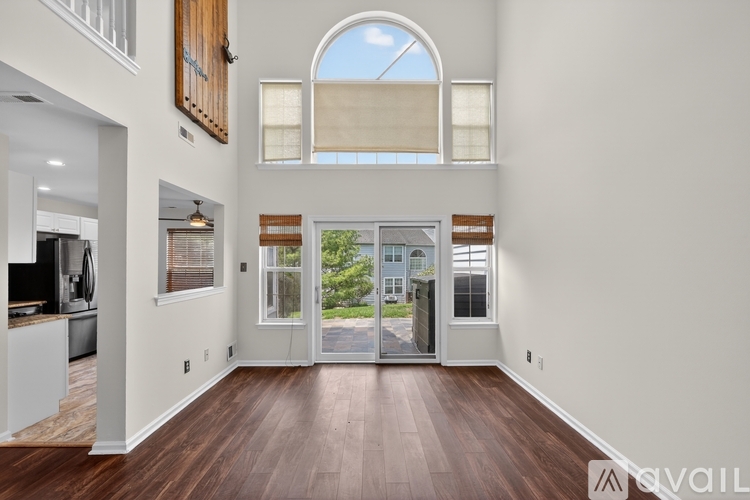 22 Victoria Circle 2 Beds Townhouse for Rent - Photo gallery 5