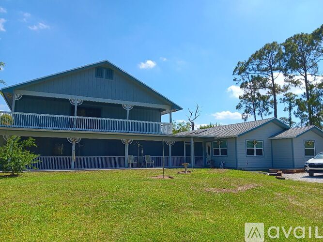 13136 54th Street North 3 Beds Single Family Home for Rent - Photo gallery 1