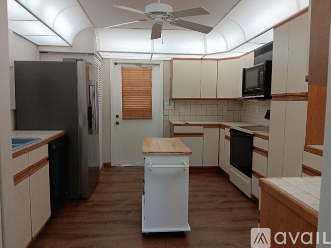 13136 54th Street North 3 Beds Single Family Home for Rent - Photo gallery 4