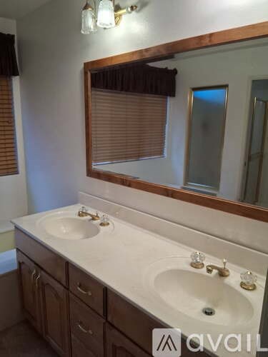 1 Alderberry 3 Beds Apartment for Rent